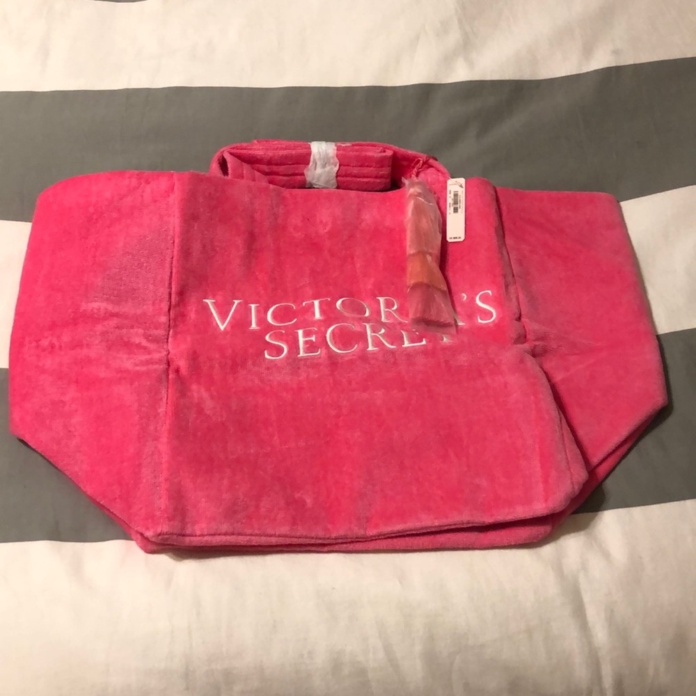 Victoria’s Secret oversized tote. NWT